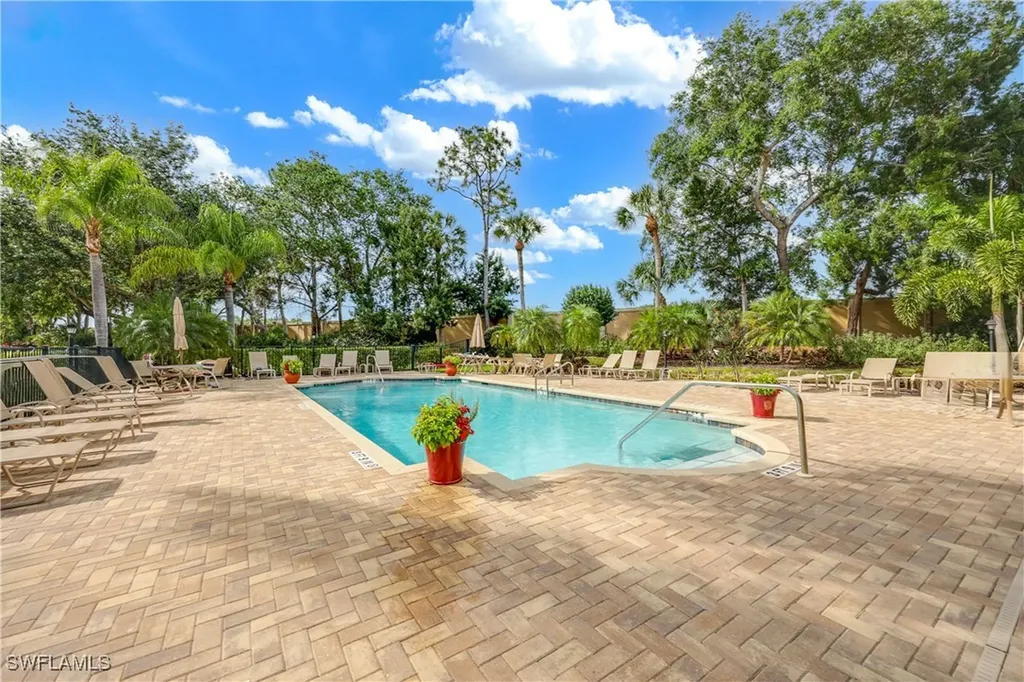 28064 Cavendish Court Bonita Springs FL 34135