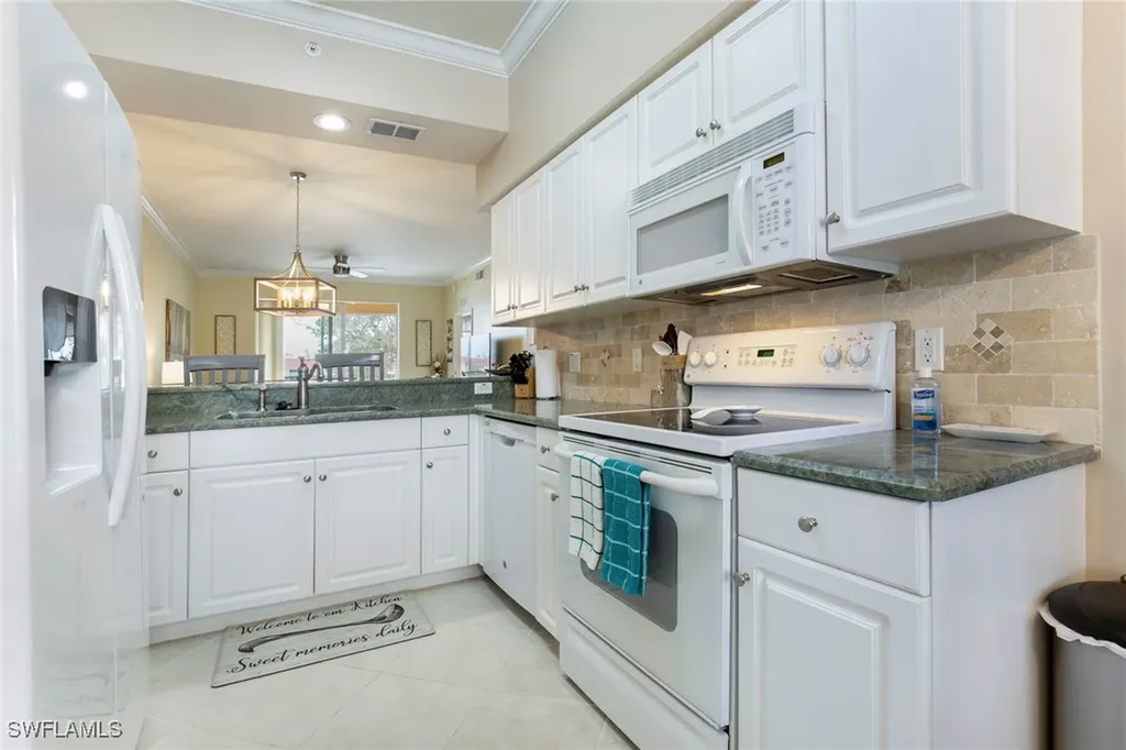 2730 Cypress Trace Circle Naples FL 34119