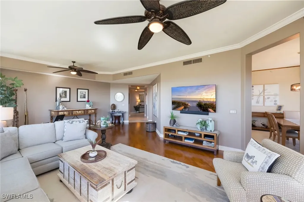 2748 Tiburon Boulevard E Naples FL 34109