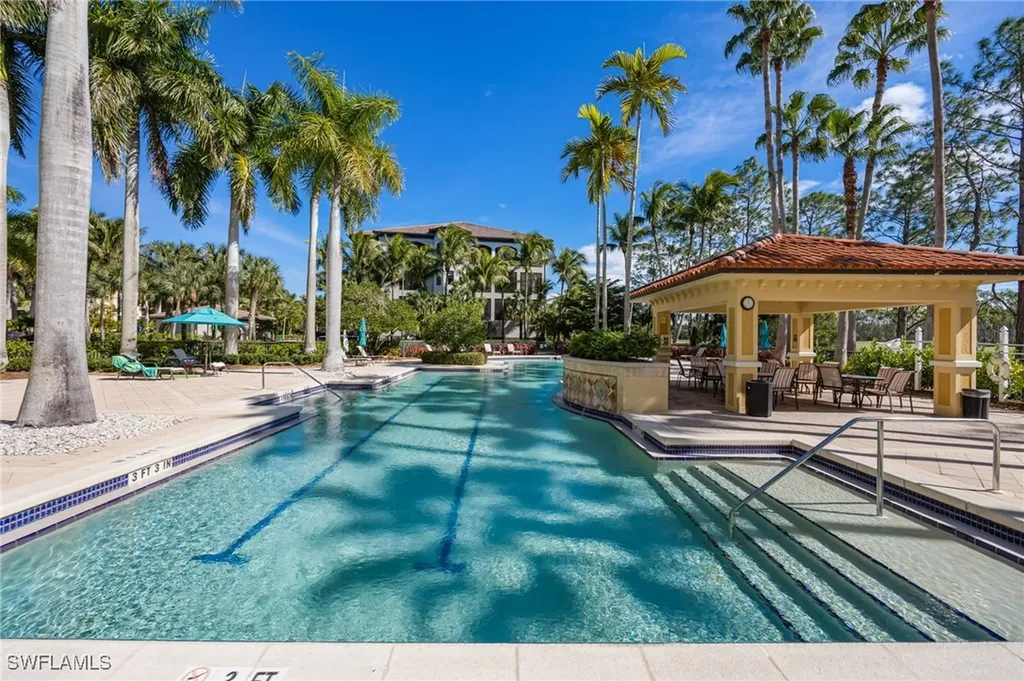 2748 Tiburon Boulevard E Naples FL 34109