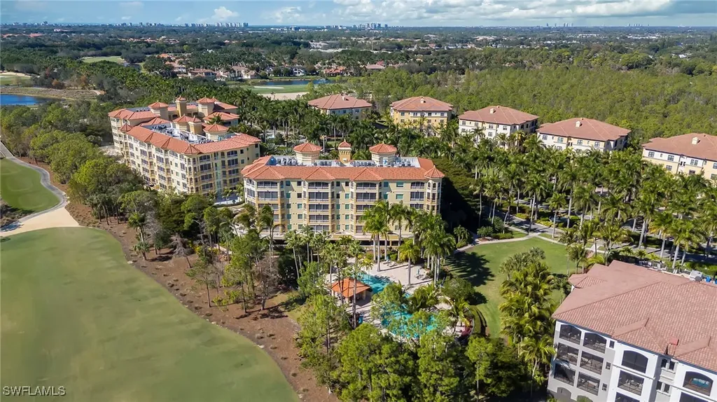 2748 Tiburon Boulevard E Naples FL 34109