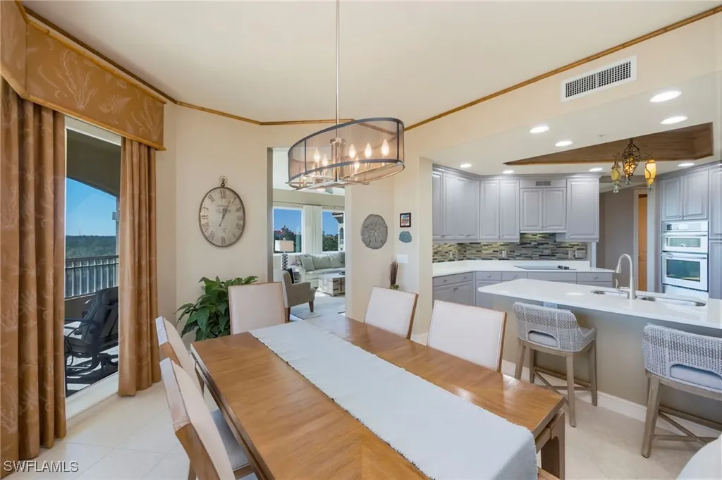 2748 Tiburon Boulevard E Naples FL 34109