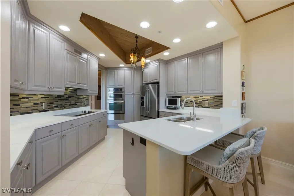 2748 Tiburon Boulevard E Naples FL 34109