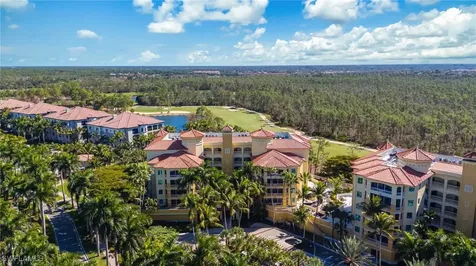2748 Tiburon Boulevard E Naples FL 34109