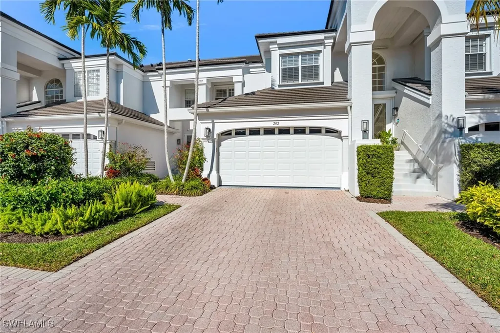 Naples FL, 1717 Gulfstar Drive S, Unit 202