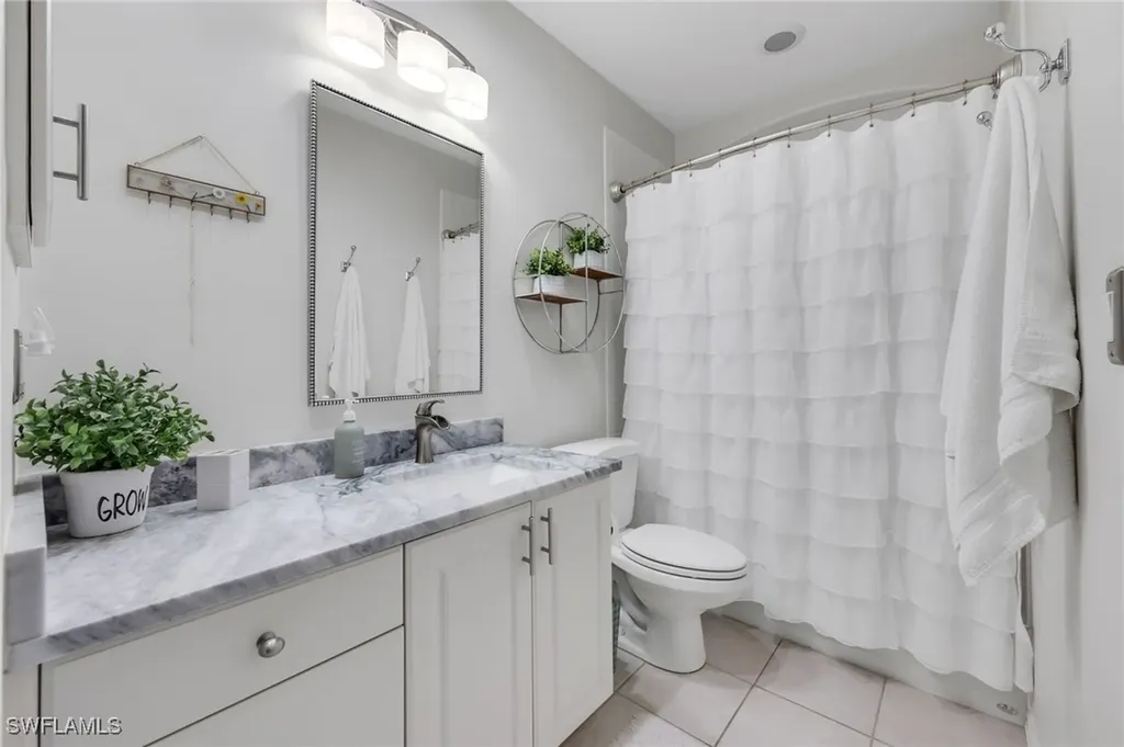 1717 Gulfstar Drive S Naples FL 34112