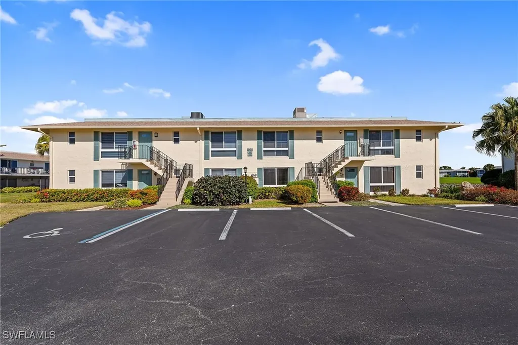 105 Harrison Road Naples FL 34112
