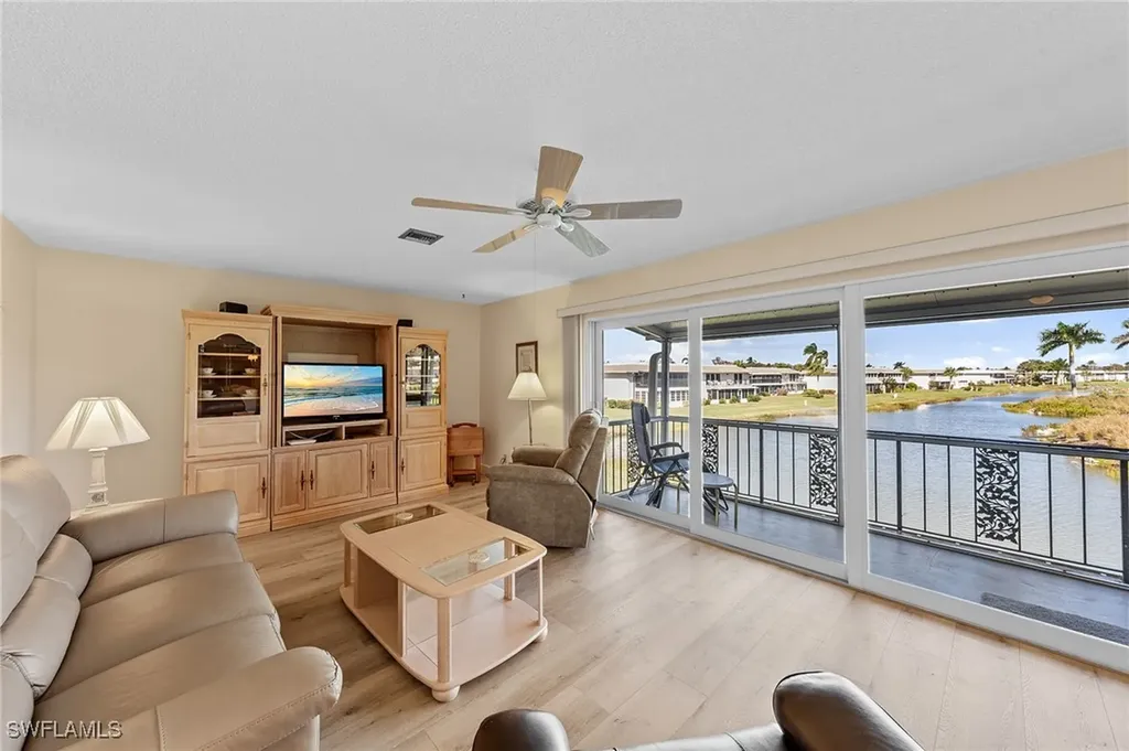 105 Harrison Road Naples FL 34112