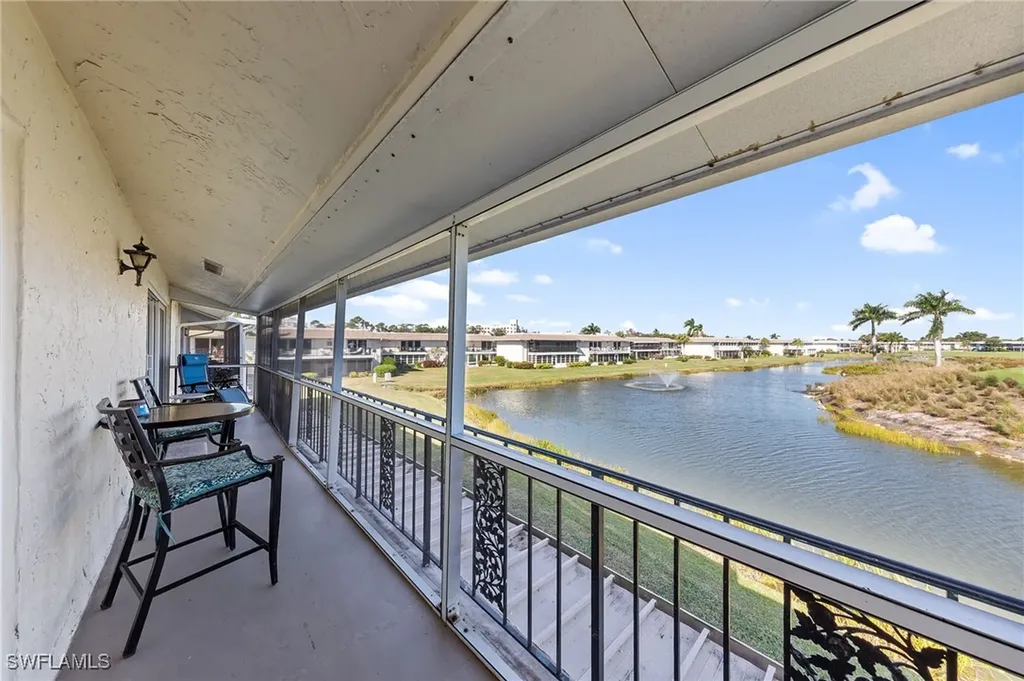 105 Harrison Road Naples FL 34112