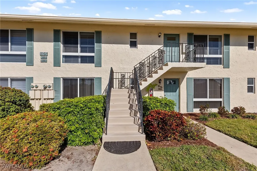 105 Harrison Road Naples FL 34112