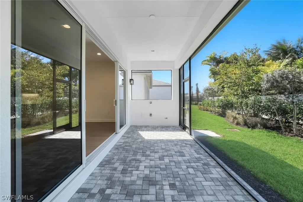 2687 Ridgecrest Place Naples FL 34112
