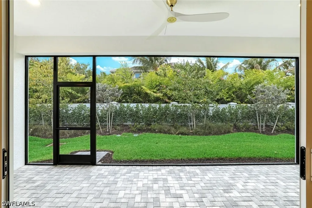 2687 Ridgecrest Place Naples FL 34112
