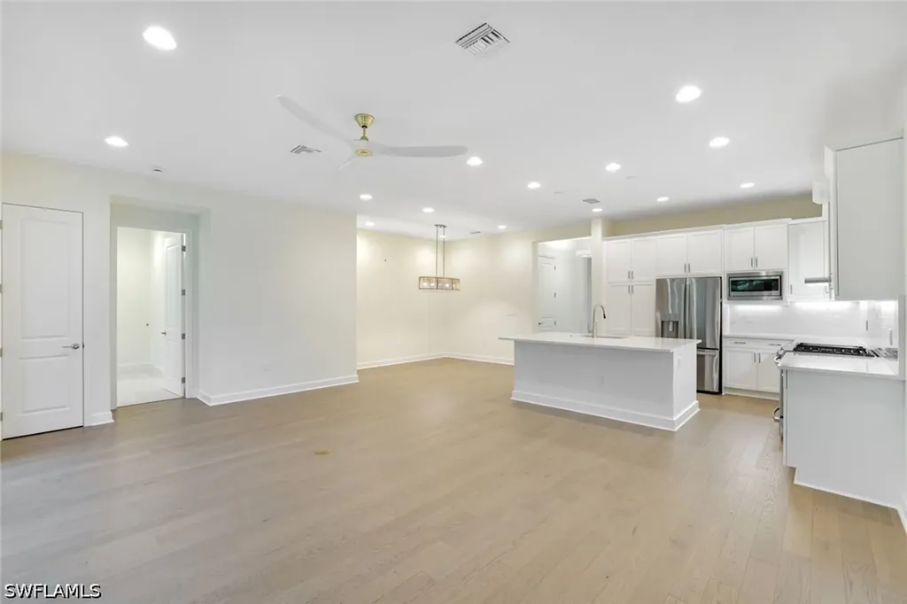 2687 Ridgecrest Place Naples FL 34112
