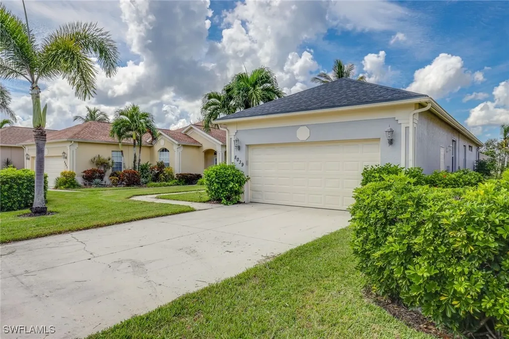 8039 Tauren Court Naples FL 34119
