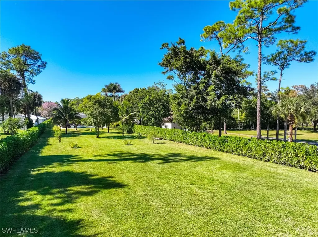 1890 Oakes Boulevard Naples FL 34119