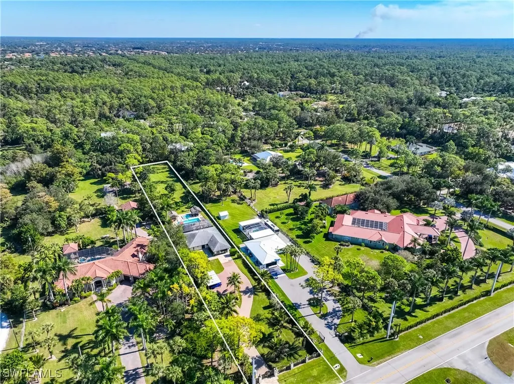 1890 Oakes Boulevard Naples FL 34119