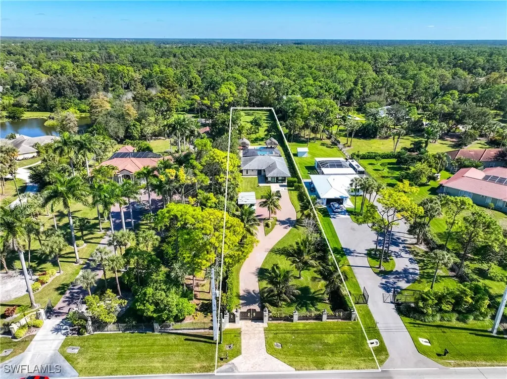 1890 Oakes Boulevard Naples FL 34119
