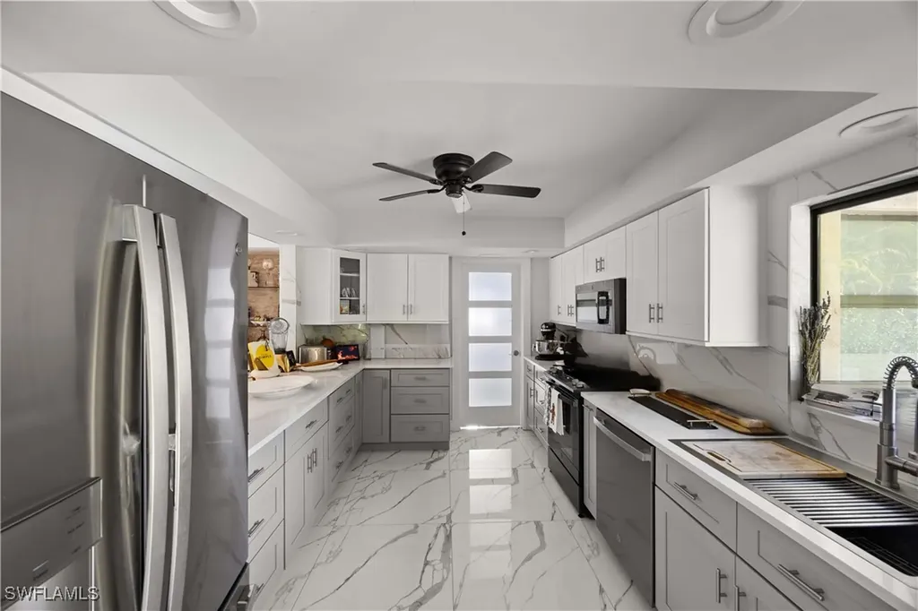 1890 Oakes Boulevard Naples FL 34119
