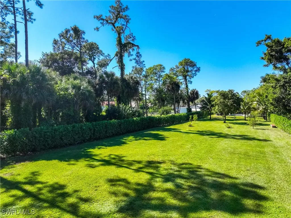 1890 Oakes Boulevard Naples FL 34119