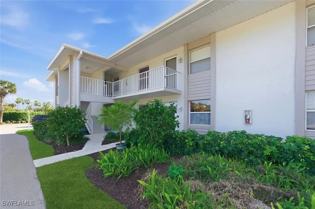 1448 Churchill Circle Naples FL 34116