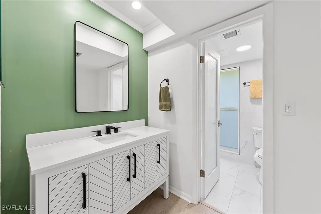 378 Palm Drive Naples FL 34112