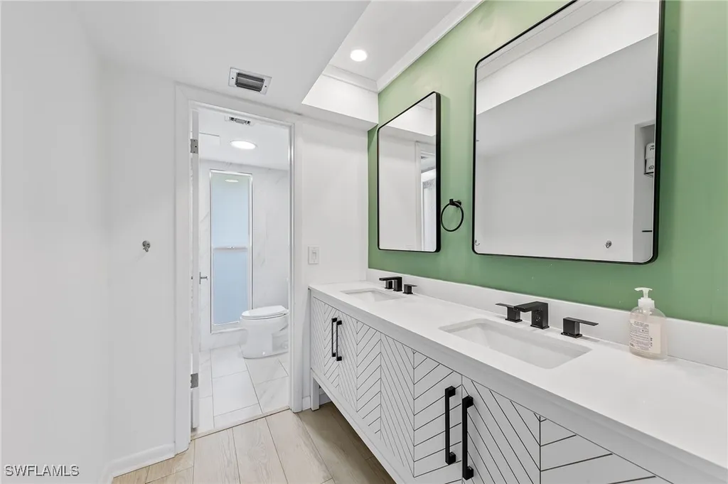 378 Palm Drive Naples FL 34112