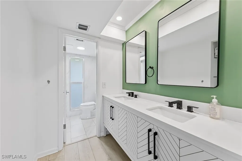 378 Palm Drive Naples FL 34112