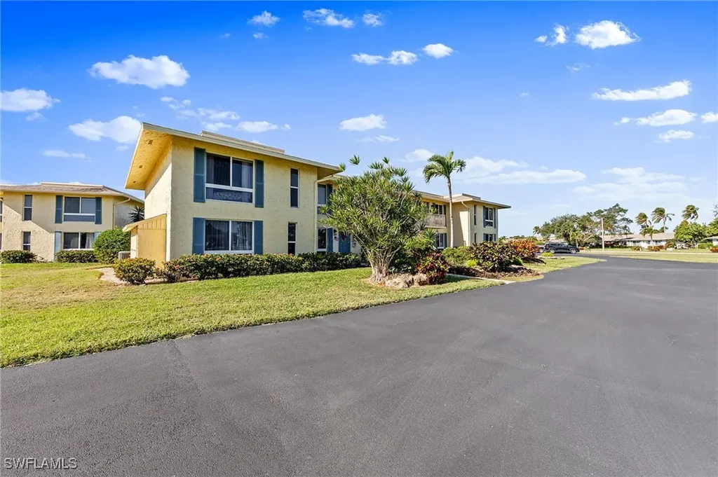 378 Palm Drive Naples FL 34112