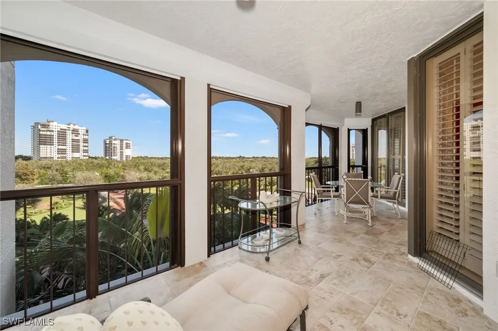 8171 Bay Colony Drive Naples FL 34108