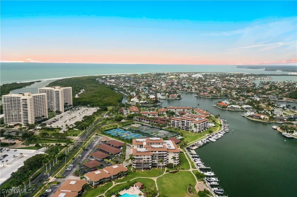 Marco Island FL, 651 Seaview Court, Unit B212