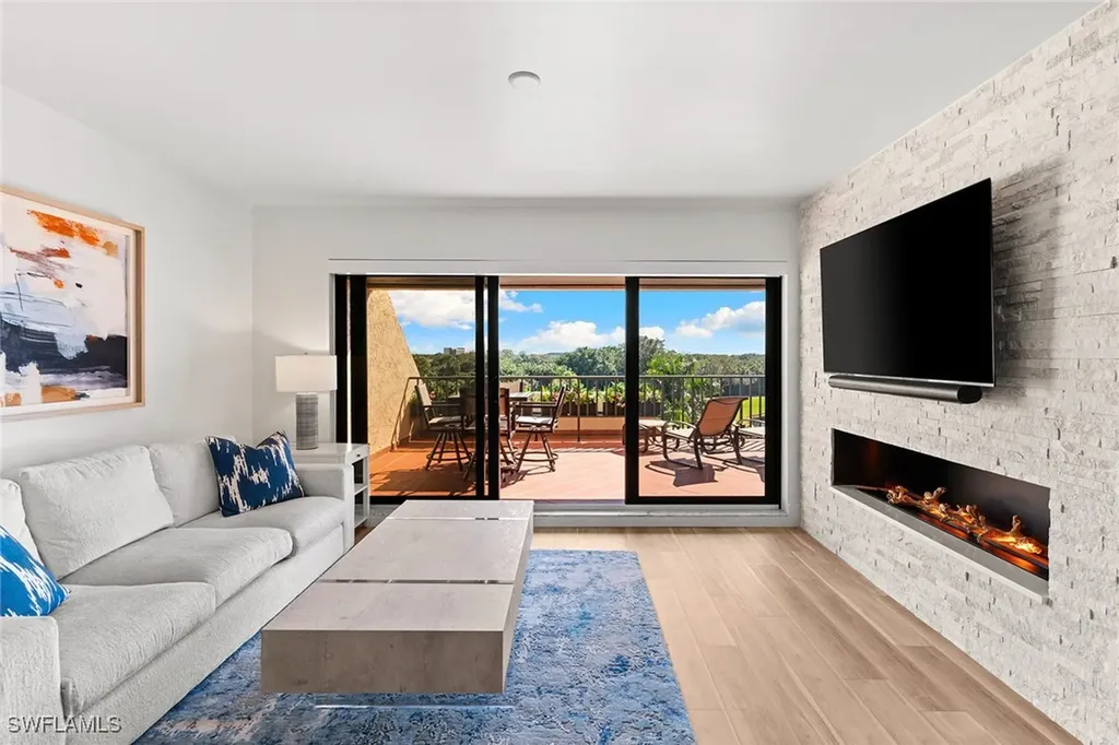 6360 Pelican Bay Boulevard Naples FL 34108