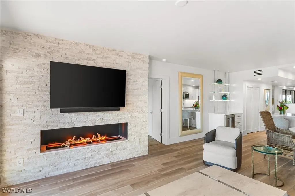 6360 Pelican Bay Boulevard Naples FL 34108