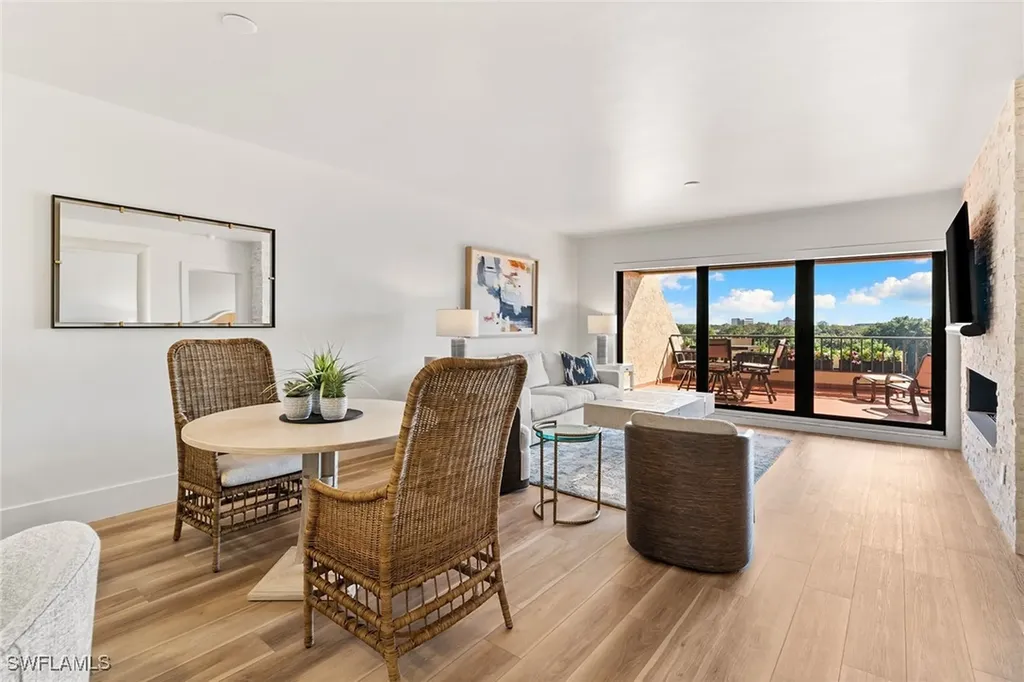 6360 Pelican Bay Boulevard Naples FL 34108