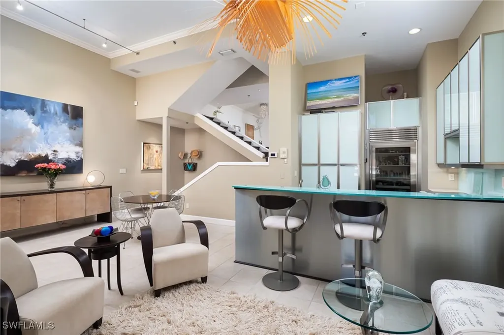 450 10th Avenue S Naples FL 34102