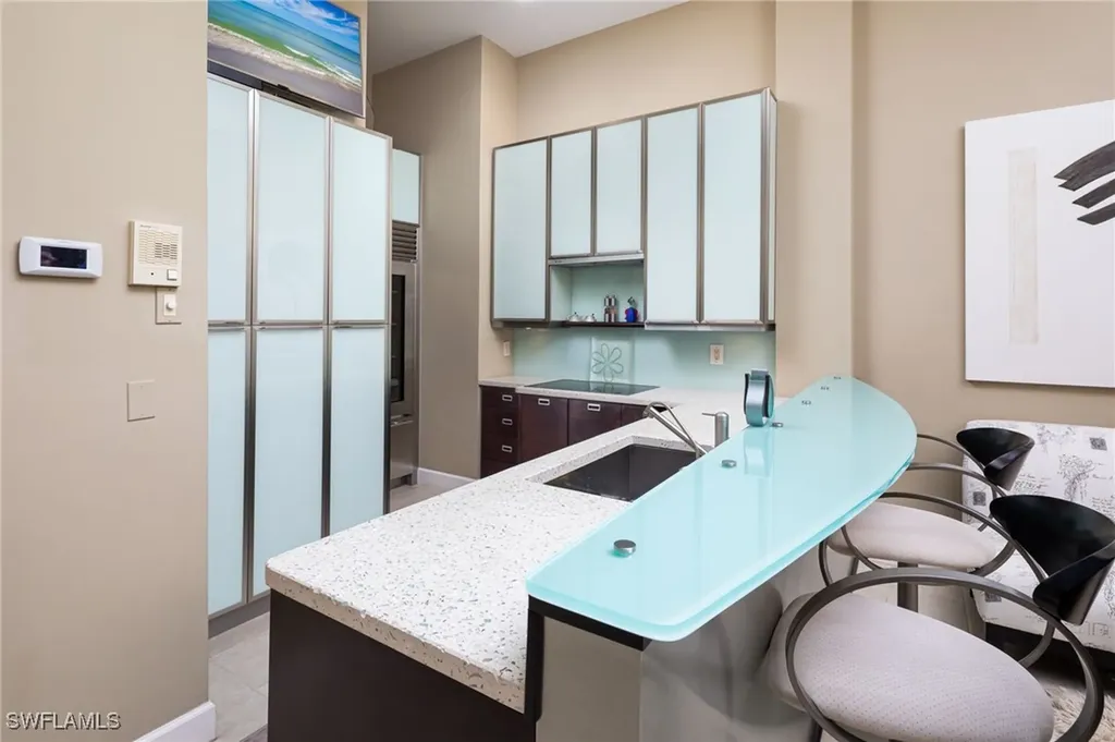 450 10th Avenue S Naples FL 34102