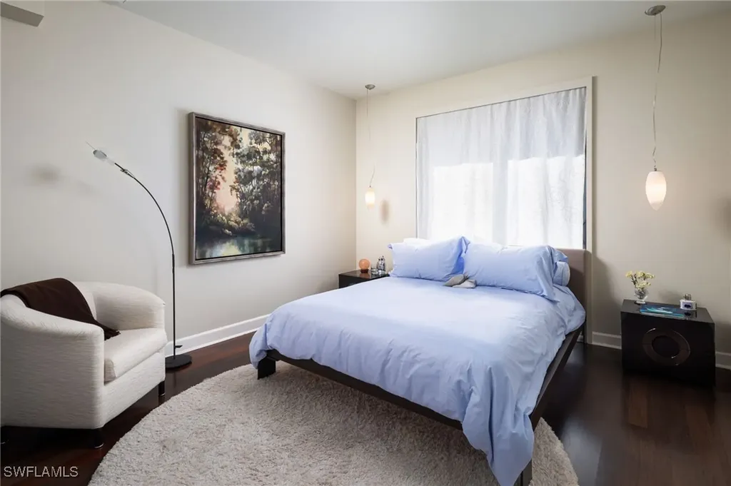 450 10th Avenue S Naples FL 34102