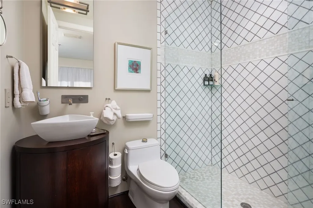 450 10th Avenue S Naples FL 34102