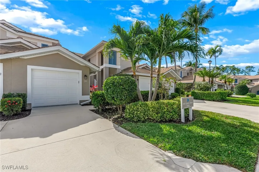 817 Carrick Bend Circle Naples FL 34110