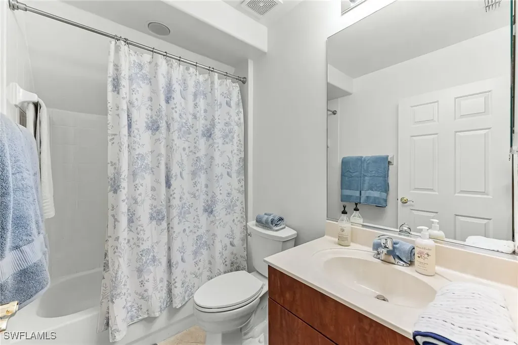 817 Carrick Bend Circle Naples FL 34110