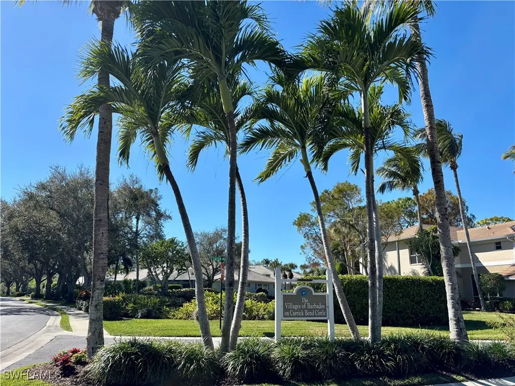 817 Carrick Bend Circle Naples FL 34110