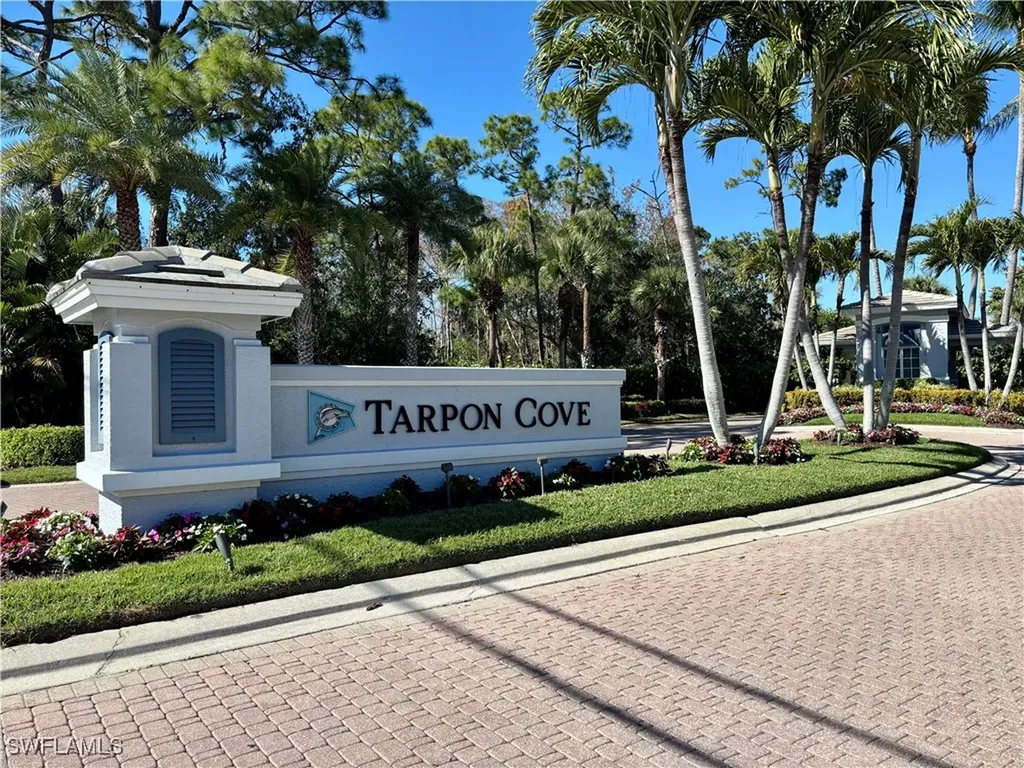 817 Carrick Bend Circle Naples FL 34110