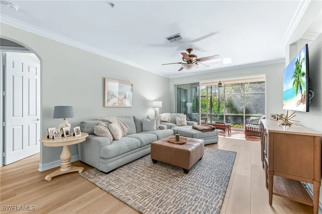 817 Carrick Bend Circle Naples FL 34110