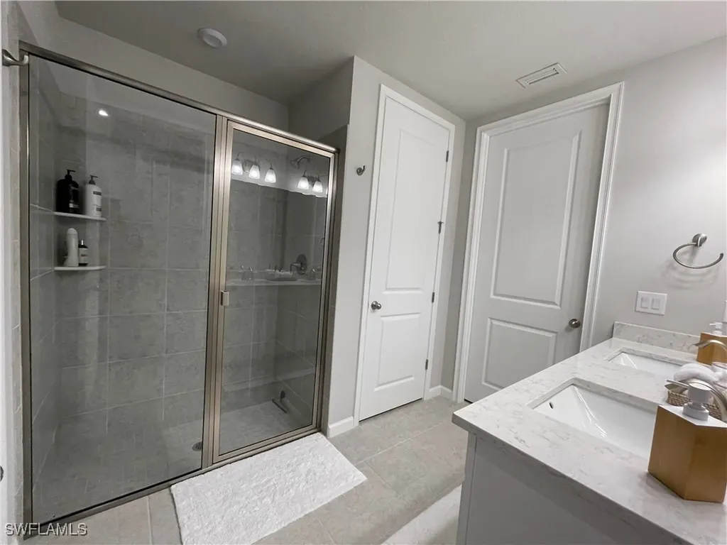 4676 Arboretum Circle Naples FL 34112