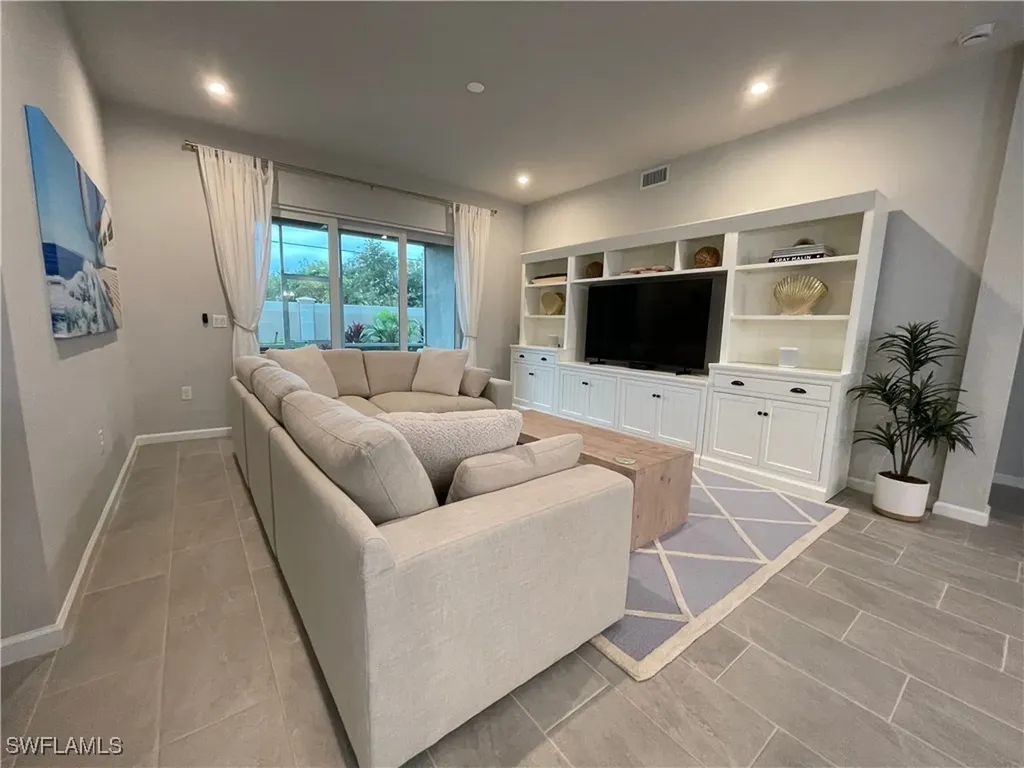 4676 Arboretum Circle Naples FL 34112