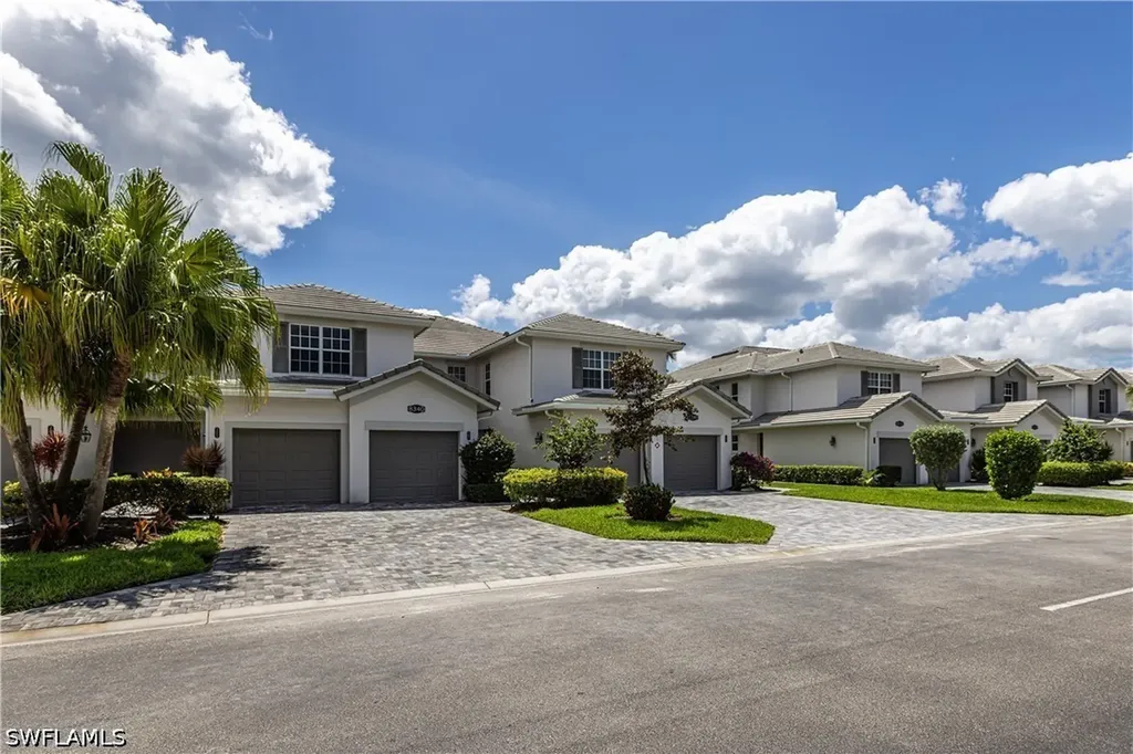 8340 Whisper Trace Way Naples FL 34114