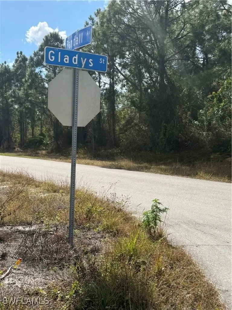 1035 Gladys Street Lehigh Acres FL 33974