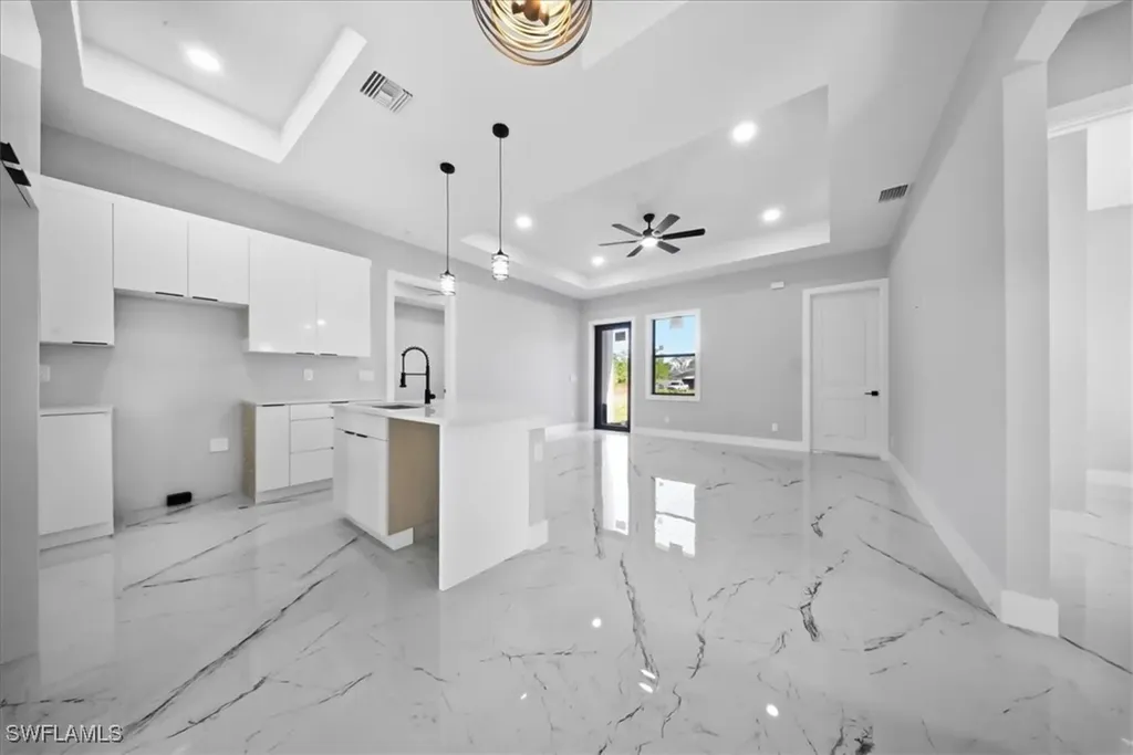 762 Bianca Avenue S Lehigh Acres FL 33974