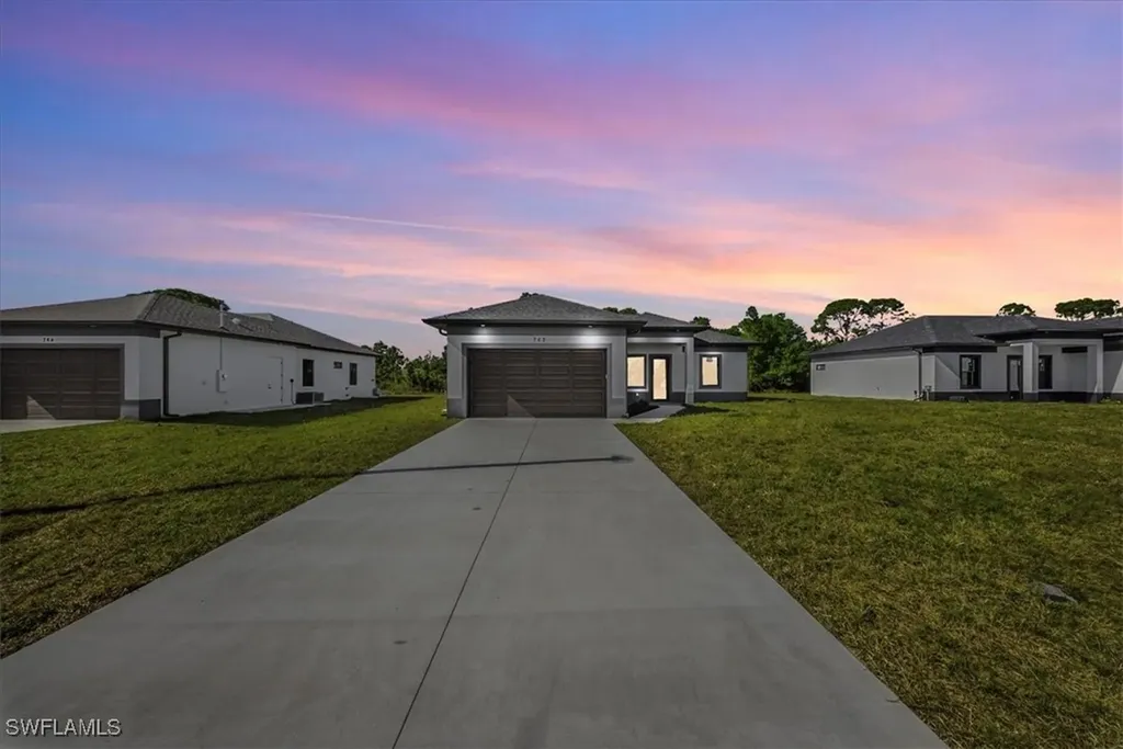 762 Bianca Avenue S Lehigh Acres FL 33974