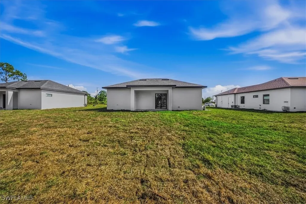 762 Bianca Avenue S Lehigh Acres FL 33974