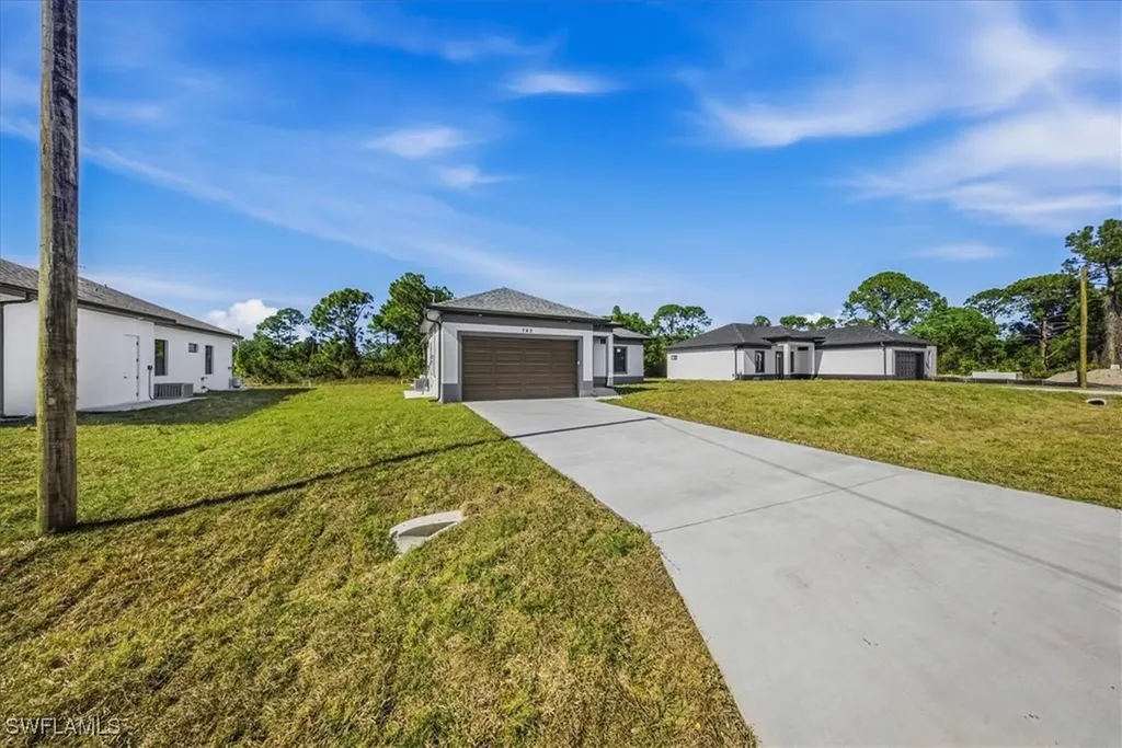 762 Bianca Avenue S Lehigh Acres FL 33974
